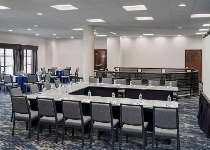Doubletree By Hilton Charlotte City Center